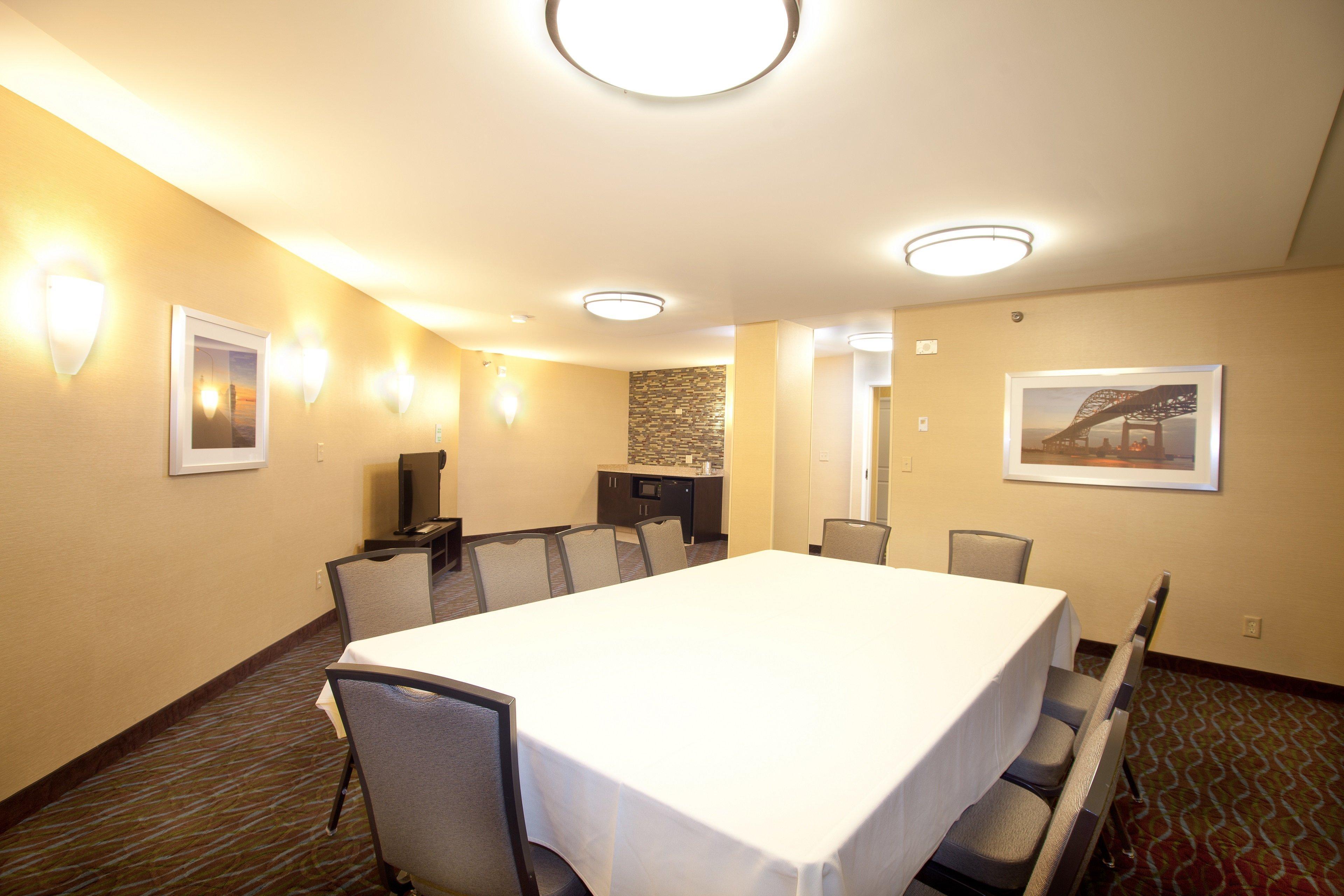 Holiday Inn & Suites Duluth-Downtown By Ihg Exterior photo