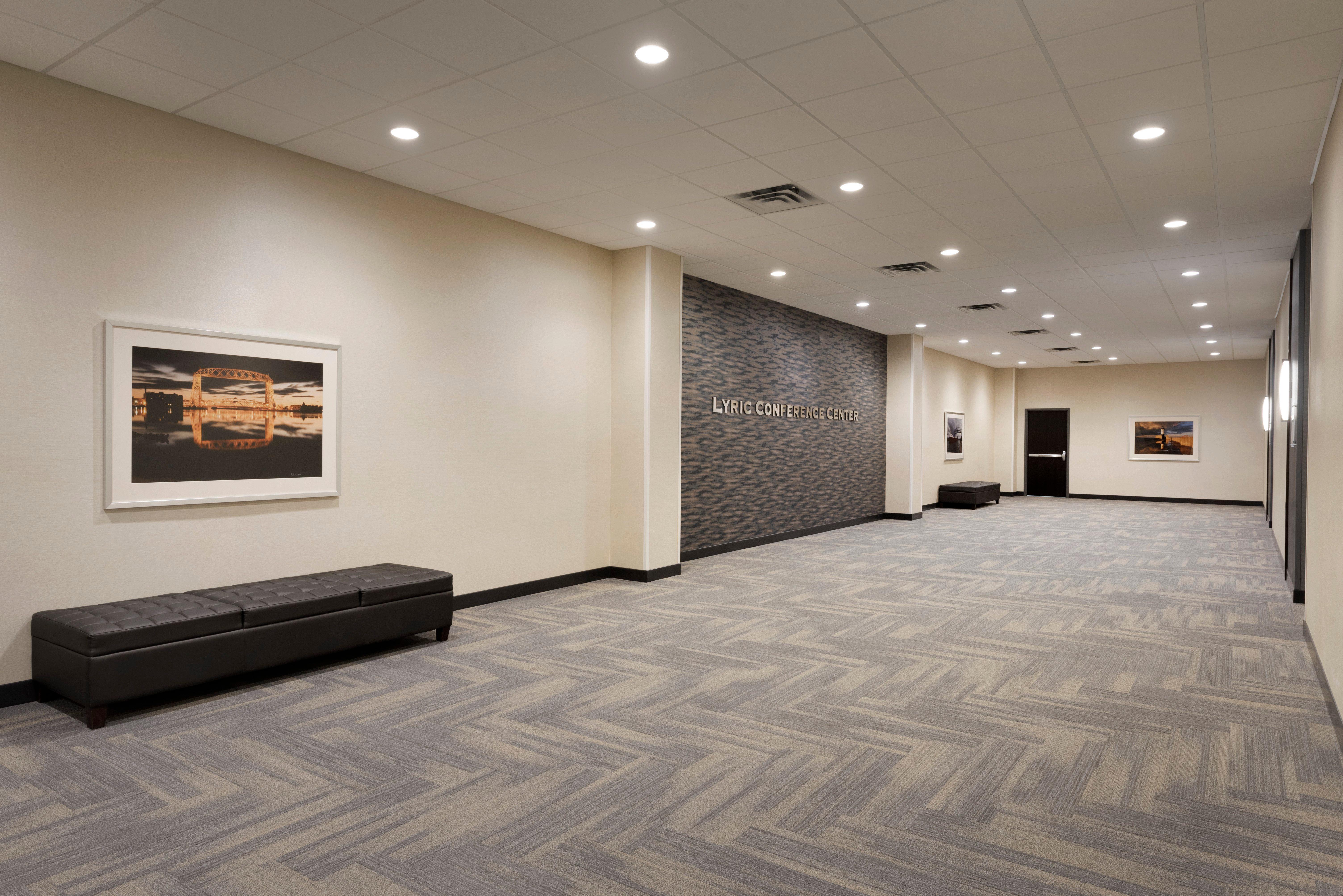 Holiday Inn & Suites Duluth-Downtown By Ihg Exterior photo