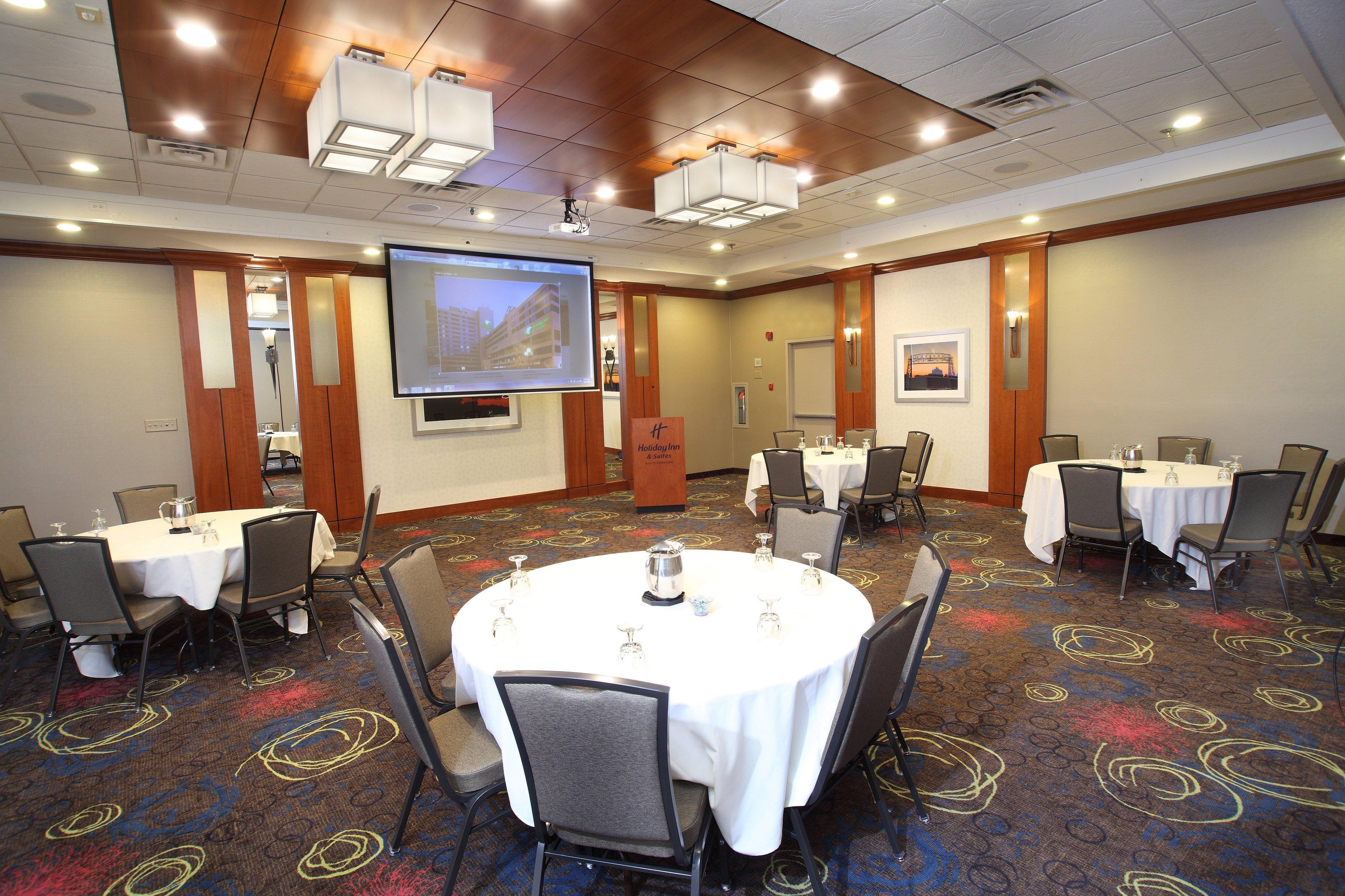 Holiday Inn & Suites Duluth-Downtown By Ihg Exterior photo